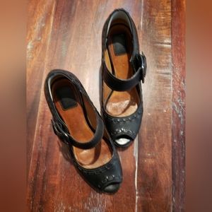 CLARKS PEEP TOE HEELS